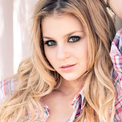 Colette Carr - List pictures