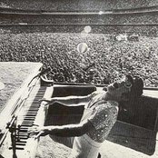 Elton John - List pictures