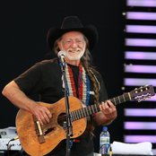 Willie Nelson - List pictures