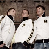 House Rockerz - List pictures