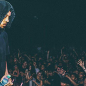 Chris Travis - List pictures