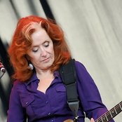 Bonnie Raitt - List pictures