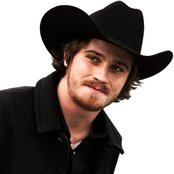 Garrett Hedlund - List pictures