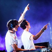 Fred V & Grafix - List pictures