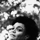 Eartha Kitt - List pictures