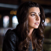 Meredith Andrews - List pictures