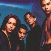 Menudo - List pictures