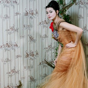 Emilie Simon - List pictures