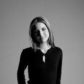 Christine Evans - List pictures