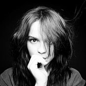 Gabrielle Aplin - List pictures