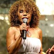 Elza Soares - List pictures