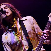 Nuno Bettencourt - List pictures