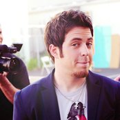 Lee Dewyze - List pictures