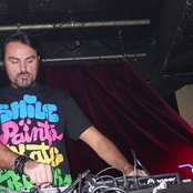 Mr. Flash - List pictures