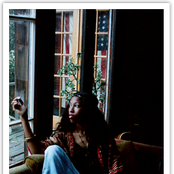 Nia Andrews - List pictures