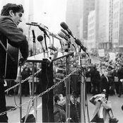 Phil Ochs - List pictures