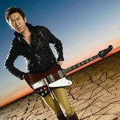 Tomoyasu Hotei - List pictures