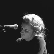 Agnes Obel - List pictures