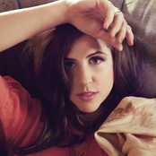 Jillette Johnson - List pictures