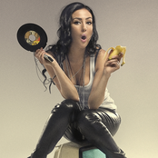 Sophia Somajo - List pictures