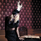 Amanda Jenssen - List pictures