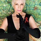 Annie Lennox - List pictures