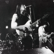 Zeni Geva - List pictures