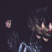 Cat's Eyes - List pictures