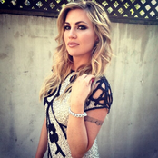 Willa Ford - List pictures