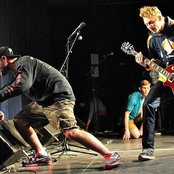 Chained - List pictures