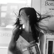 Joy Williams - List pictures