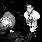 Sauna Youth - List pictures