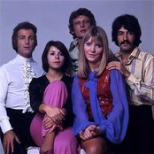 Family Dogg - List pictures