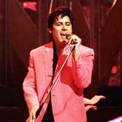 Shakin Stevens - List pictures