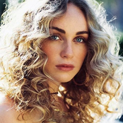 Zella Day - List pictures