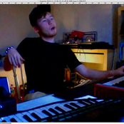 Julio Bashmore - List pictures