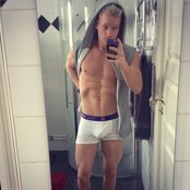 Alex Alexander - List pictures