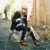 Stu Larsen - List pictures