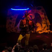 Saul Williams - List pictures