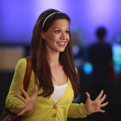 Courtney - List pictures