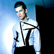 Amaury Vassili - List pictures