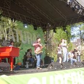 S.a.r.s. - List pictures