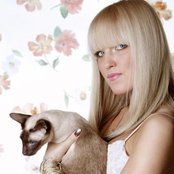 Ella - List pictures