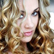 Dana Fuchs - List pictures