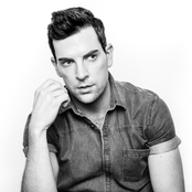 Chris Mann - List pictures