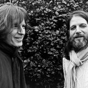 Those Pretty Wrongs - List pictures