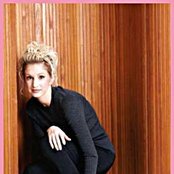 Crystal Lewis - List pictures