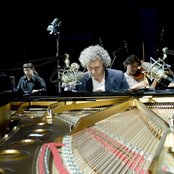 Roberto Cacciapaglia - List pictures