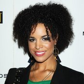 Laura Izibor - List pictures