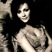 Martine Mccutcheon - List pictures